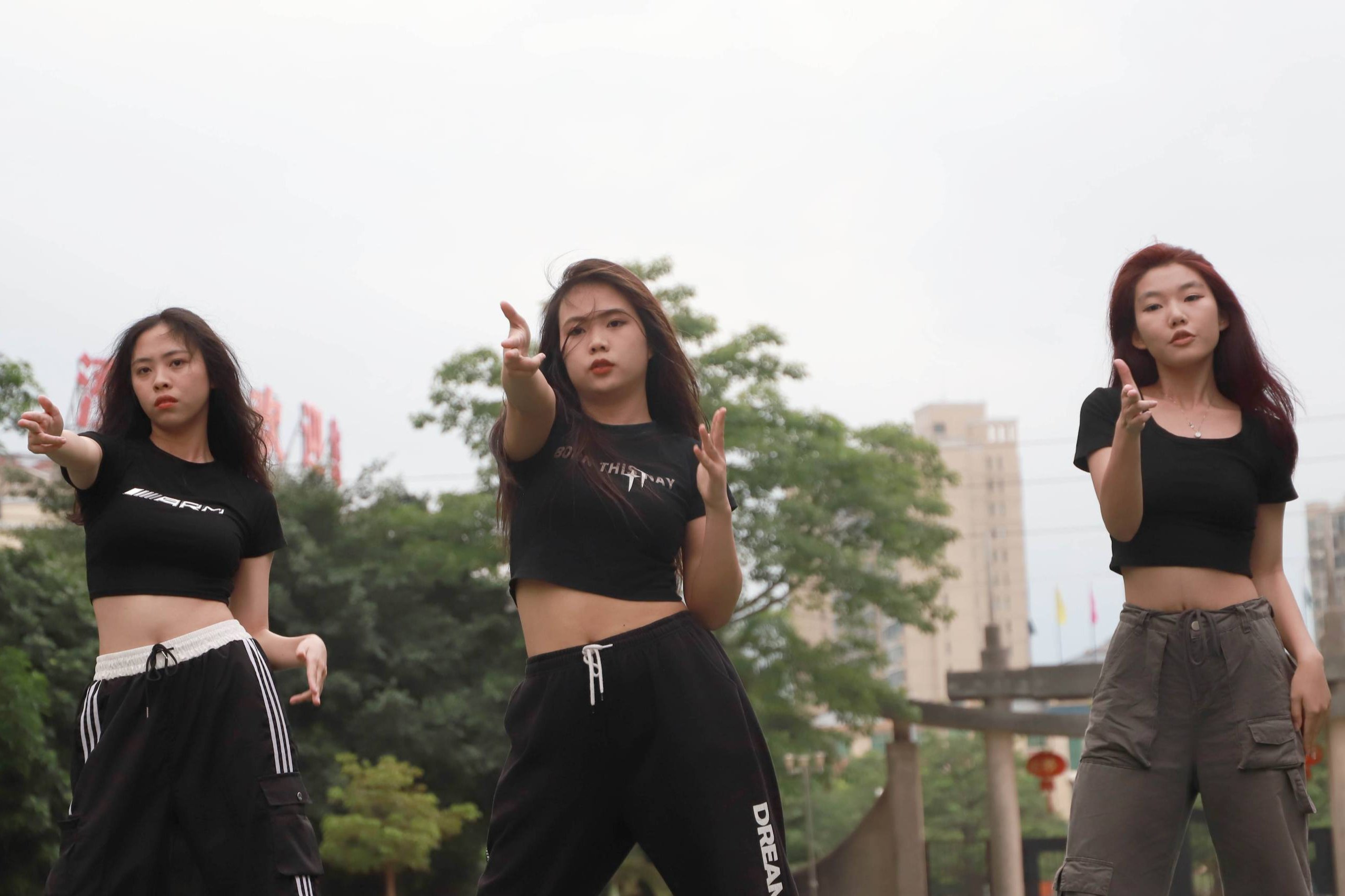 “闪闪发光的我们”心理游园会暨职业技能周展演活动